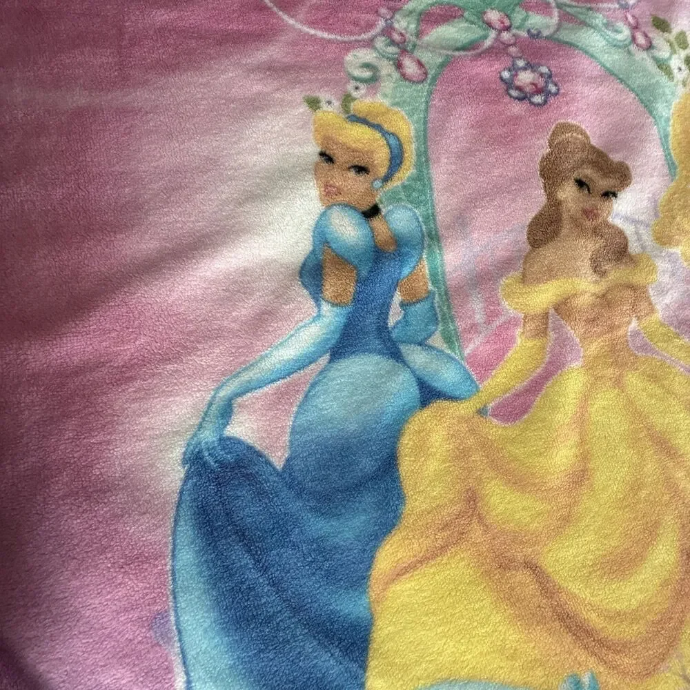 Disney Princesses VTG 90s Plush Blanket Cinderella Sleeping Beauty Belle 59